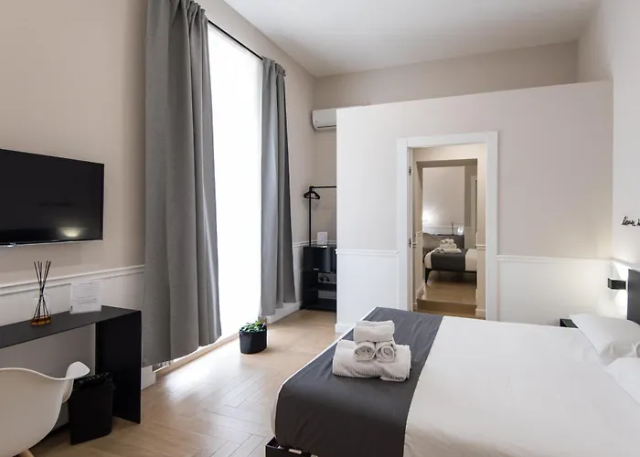 Five Boutique Rooms
