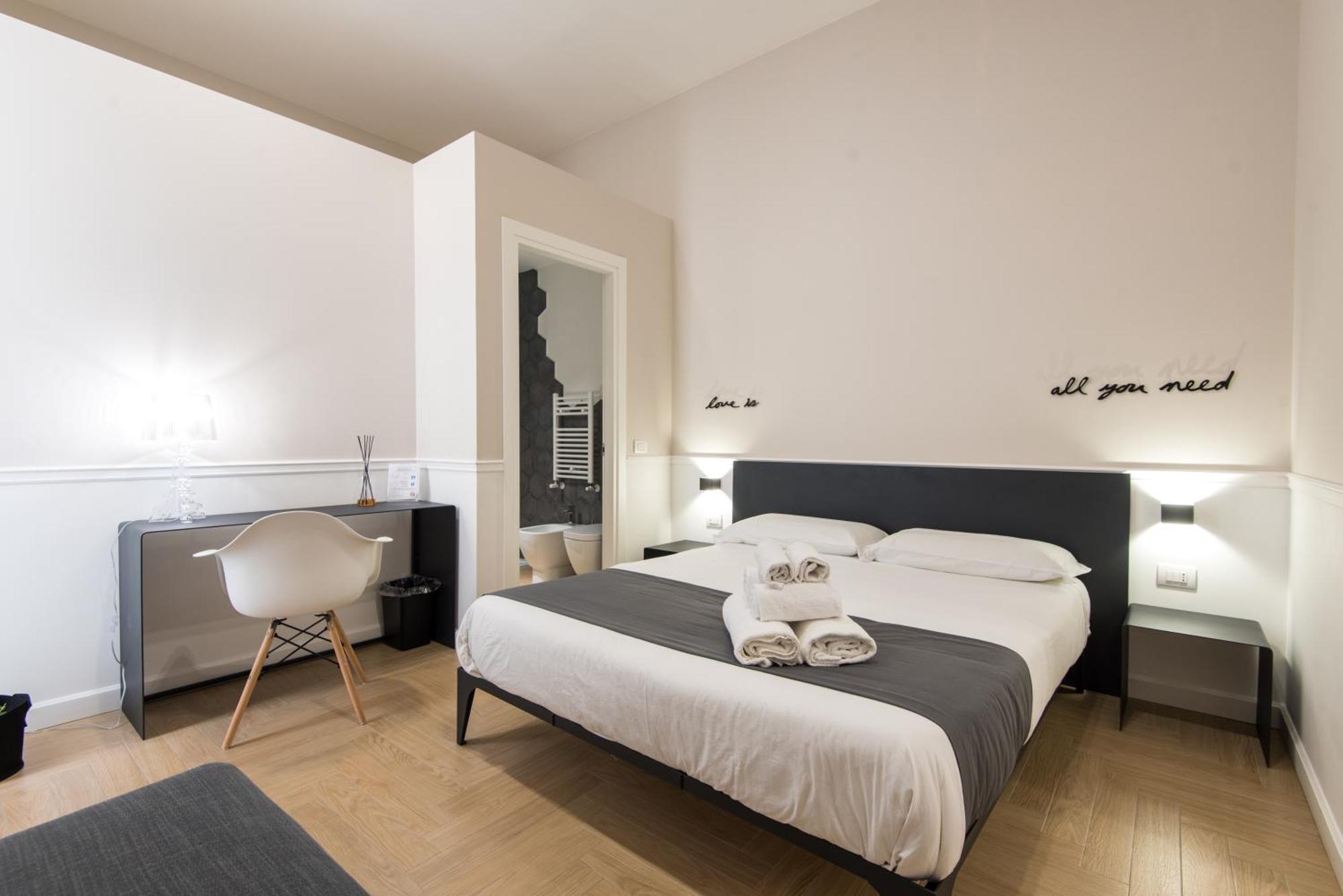Five Boutique 2* Neapel